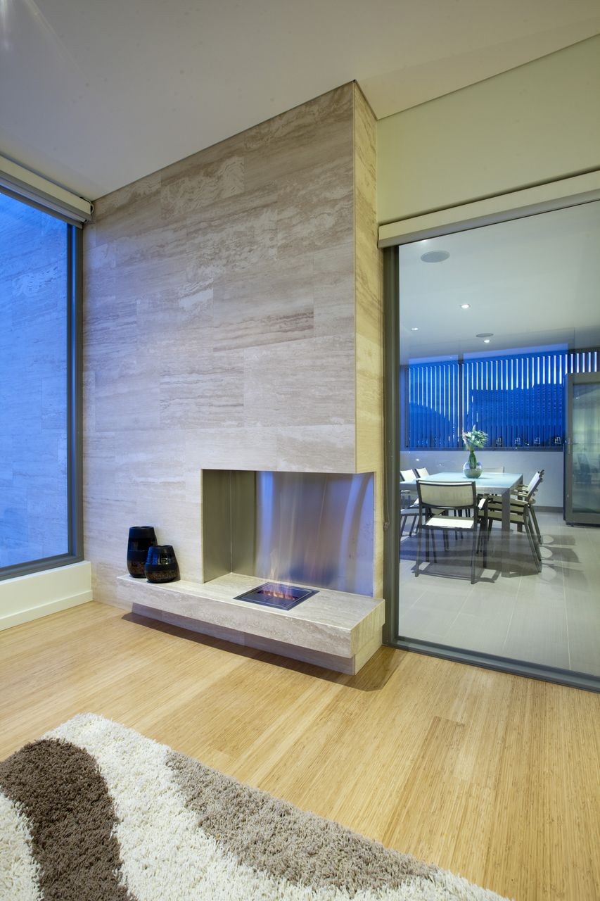 Llama de ethanol Ecosmart Fire XS 340 Ecosmartfire con diseño compacto y moderno, ideal para espacios interiores elegantes.