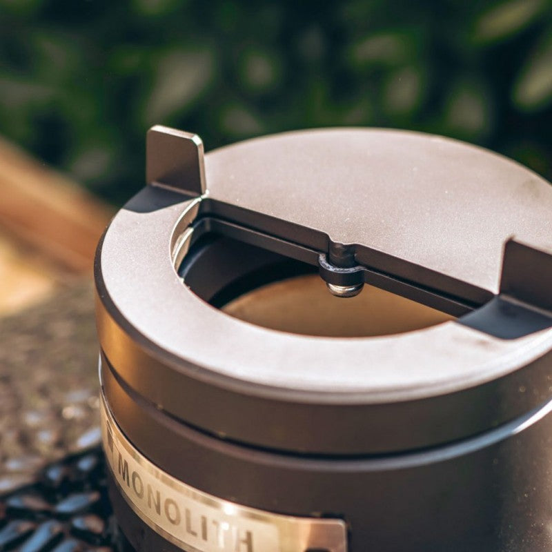 Kamado Guru Classic Pro 2.0 con carro de Monolith válvula