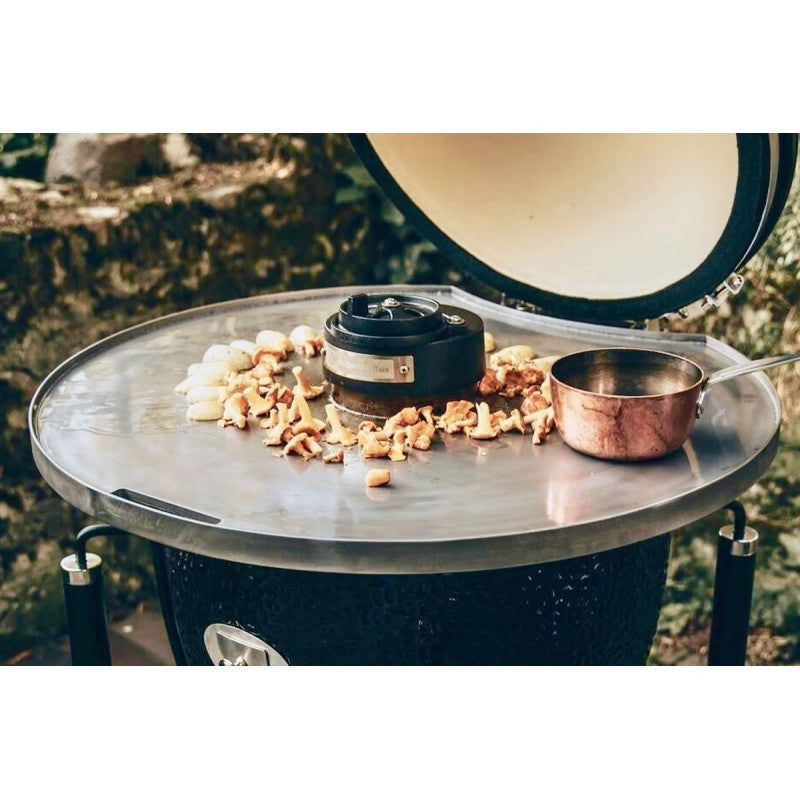 Uso de Plancha de acero para el modelo de Kamado Monolith Classic