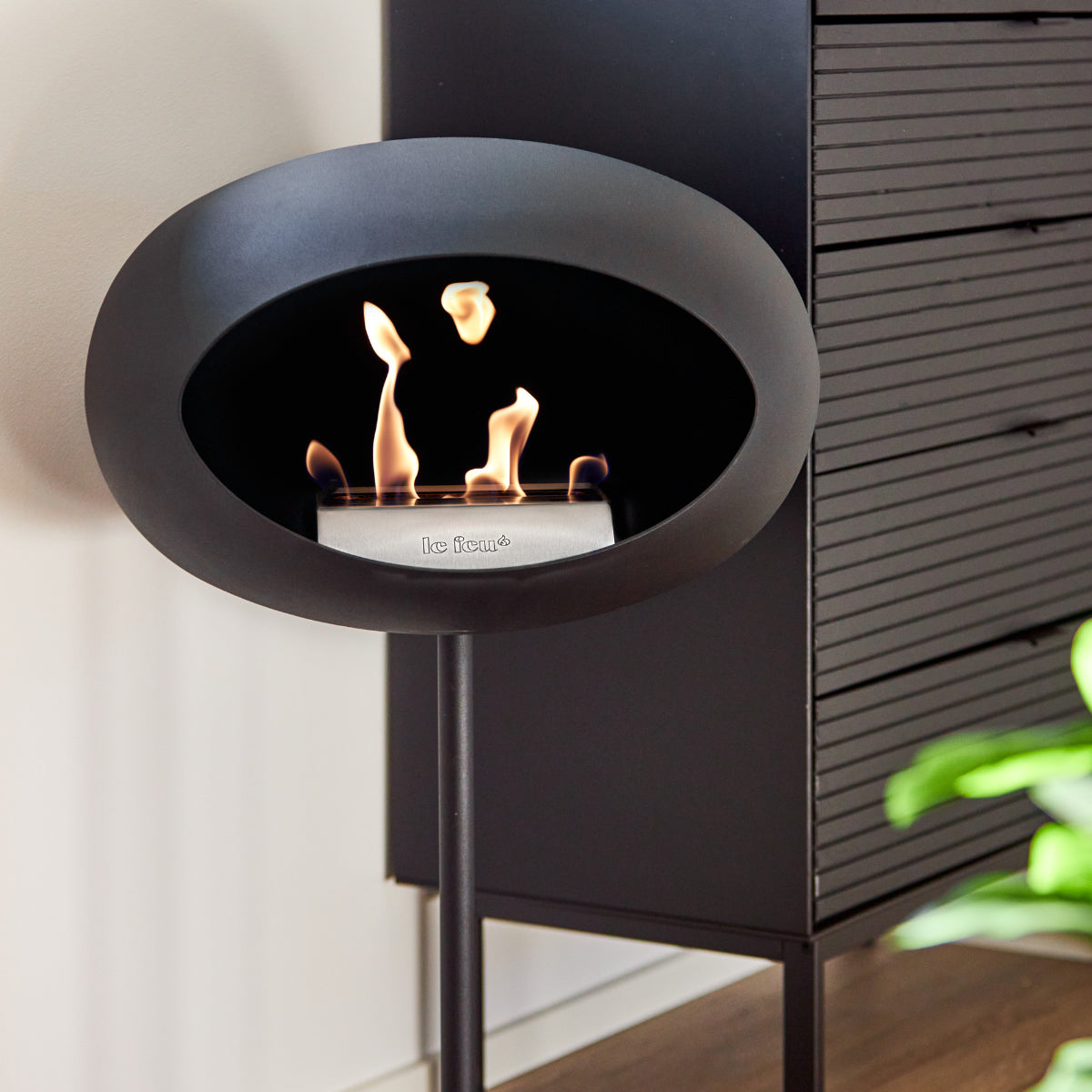 STEEL LOW NEGRO LE FEU