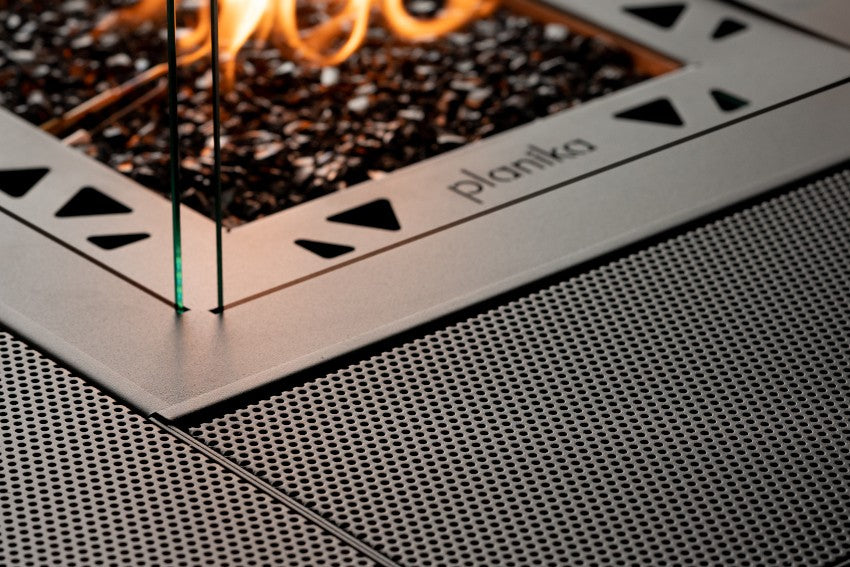 Estufa gas Square Table High Planika cerca