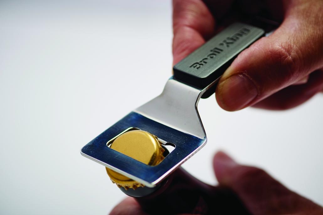 Abrebotellas de acero inoxidable Broil King - Ideal para barbacoas