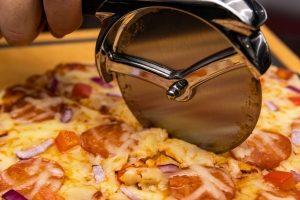 CORTADOR DE PIZZA DE LUJO - Broil King