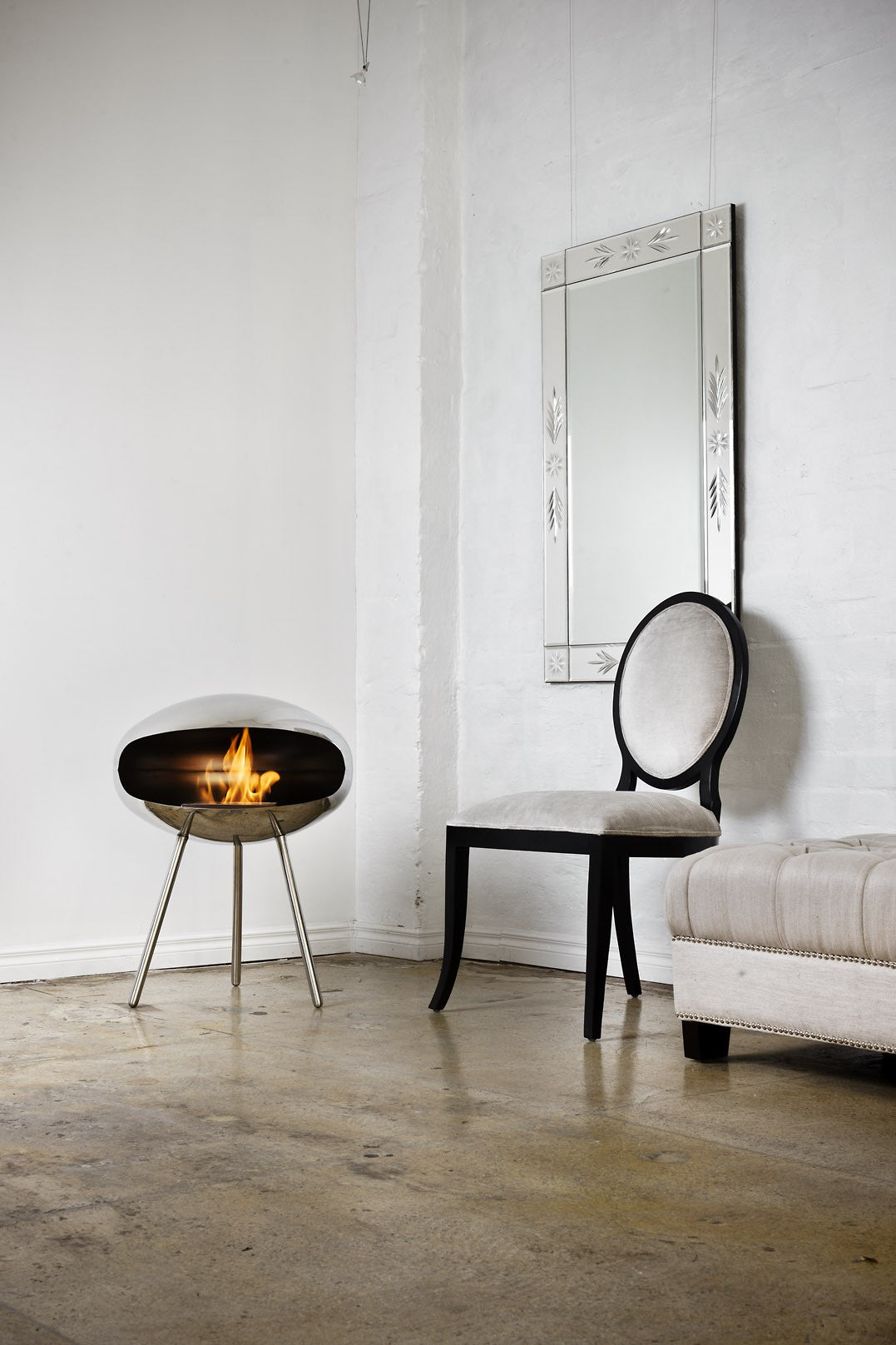Saco de dormir TERRA ACERO Cocoon con diseño acolchado y resistente, ideal para acampar en exteriores.