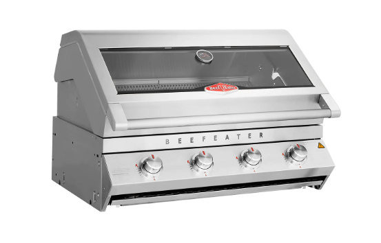 Diseño premium de la barbacoa encastrable BeefEater Signature 7000 Classic para proyectos de cocinas de exterior.