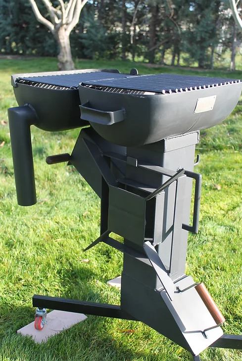 Cuerpo central de la barbacoa Salomon en acero forjado, diseñada para optimizar el calor de la leña y el carbón