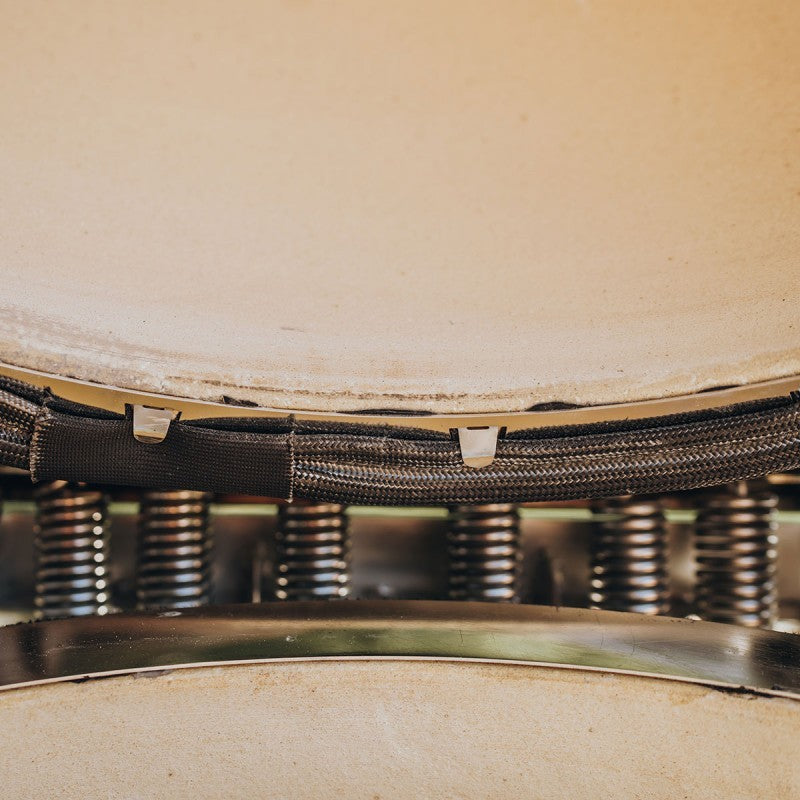 Kamado LeChef Pro 2.0 con carro de Monolith bisagras