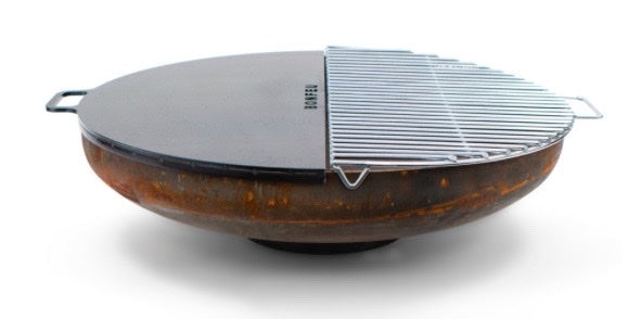 Brasero BonFeu configurado con media plancha y medio grill para cocina dual