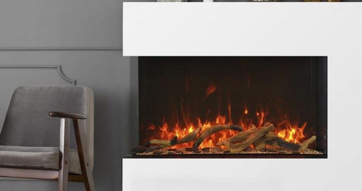 Chimenea eléctrica de 3 caras Amantii TRU View XL XT instalada en esquina de diseño moderno.