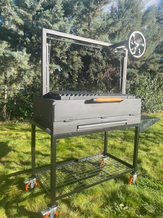 Parrilla de estilo argentino Velázquez de Wagner Grills, ideal para grandes eventos y cocción tradicional con brasas