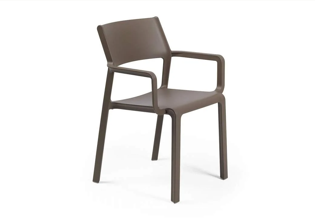 Silla con brazos Nardi Trill Armchair color gris basalto, diseño arquitectónico monobloque para terrazas contemporáneas