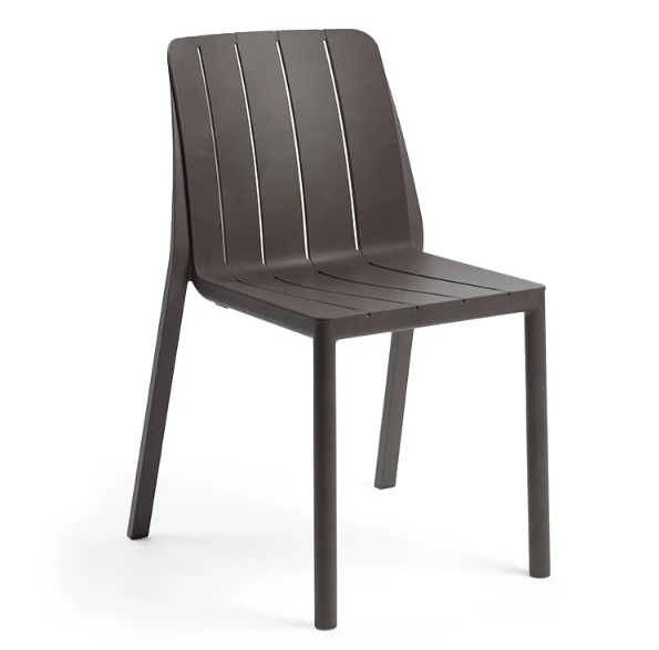 Silla de terraza compacta Nardi Tiberina Bistrot color antracita, apilable y fabricada en resina de alta resistencia