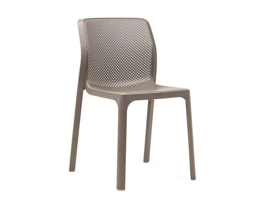 Silla de diseño Nardi Bit color tortora, ergonómica y fácil de limpiar para espacios exteriores elegantes