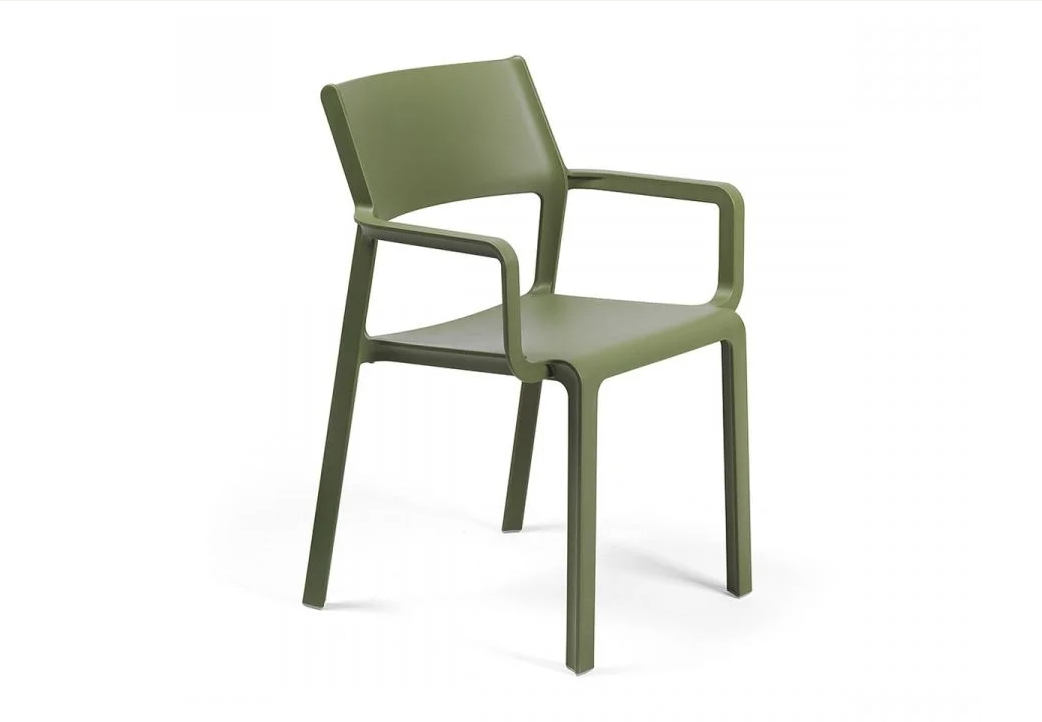 Silla apilable Nardi Trill Armchair color agave, inspirada en formas naturales para comedores al aire libre