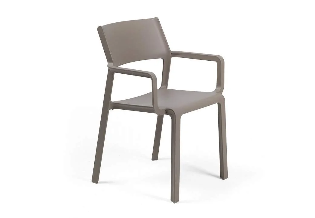 Sillón Nardi Trill Armchair en color tortora, ergonómico y resistente a la intemperie sin necesidad de mantenimiento